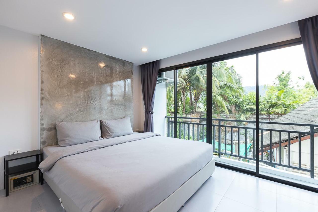 Minimal House Patong (Adults Only) Hostel Buitenkant foto