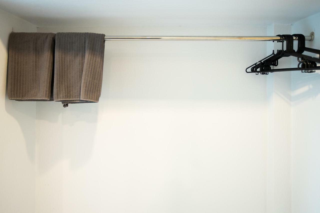 Minimal House Patong (Adults Only) Hostel Buitenkant foto